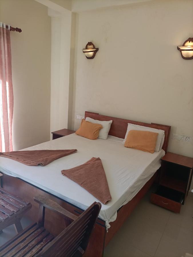 Pinki Nest Otel Mirissa Dış mekan fotoğraf
