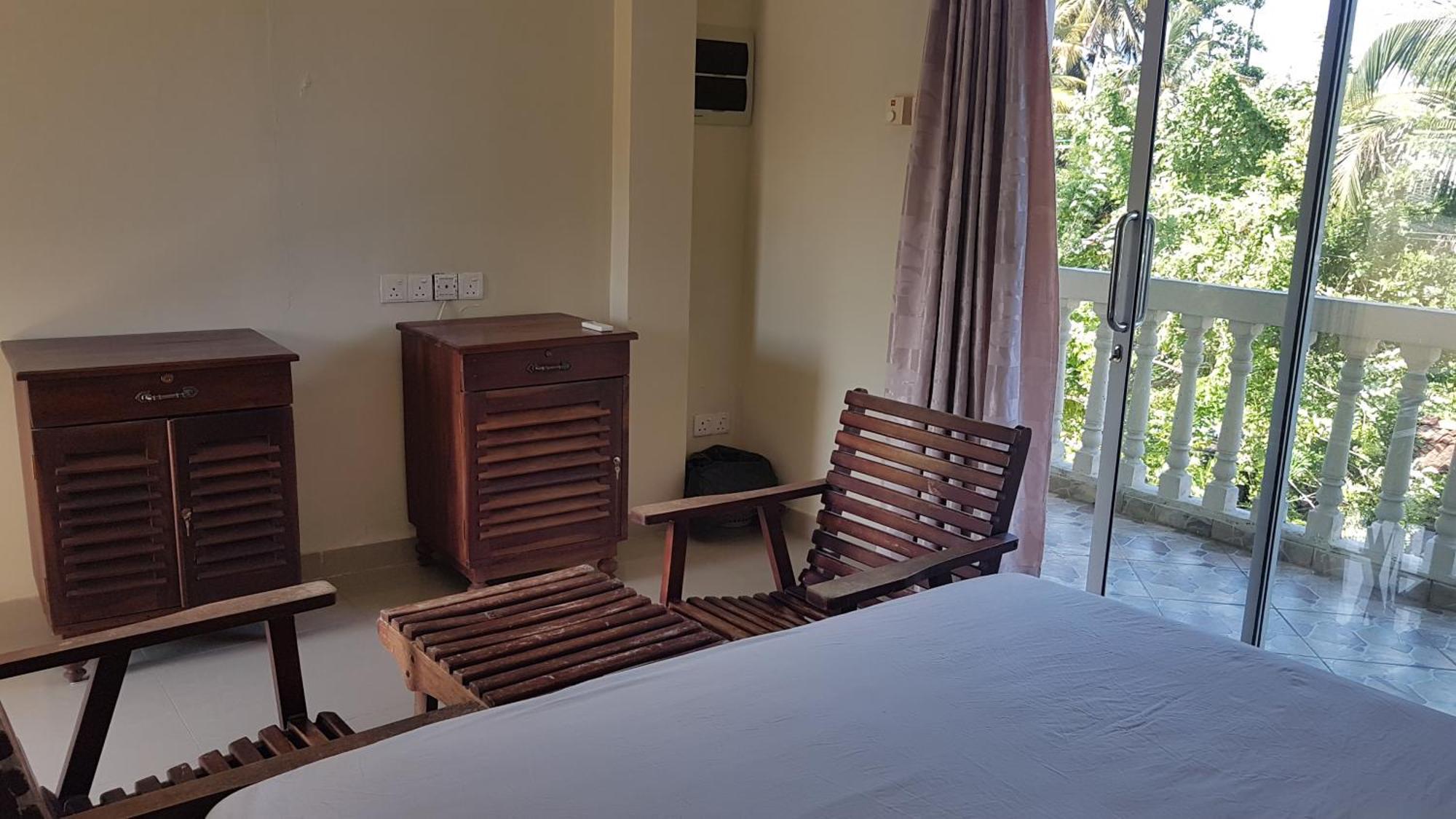 Pinki Nest Otel Mirissa Dış mekan fotoğraf